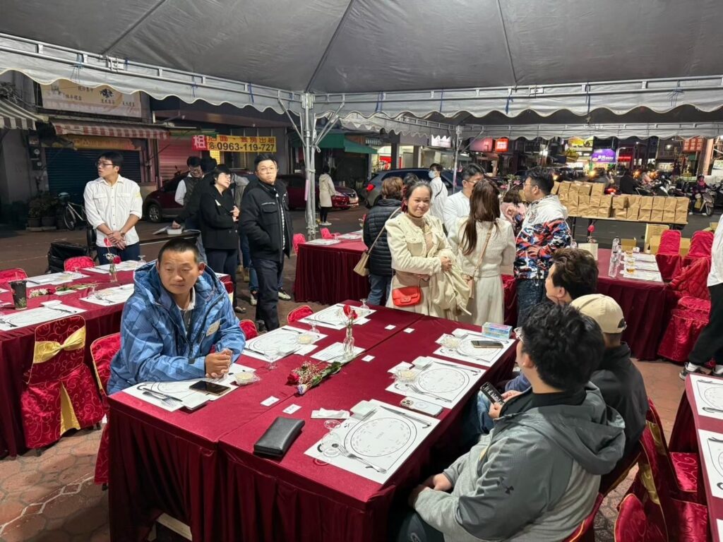 LINE_ALBUM_剩食餐桌_250320_1